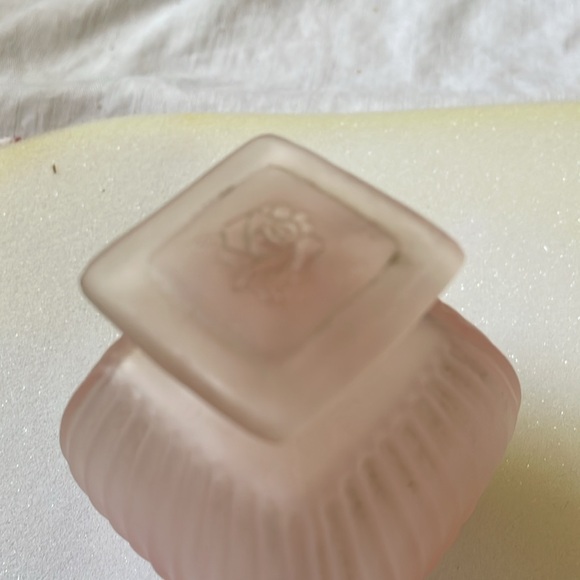 VTG Special Gifts by Crowing Touch pink frosted glass perfume oil bottle - Picture 3 of 6